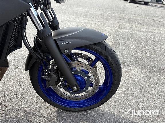 Yamaha Xj6 N 0.6 11 of 14
