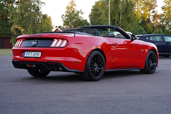 Ford Mustang 2 of 27