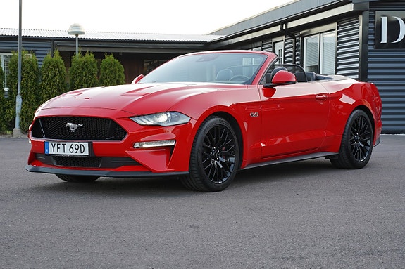 Ford Mustang 8 of 27