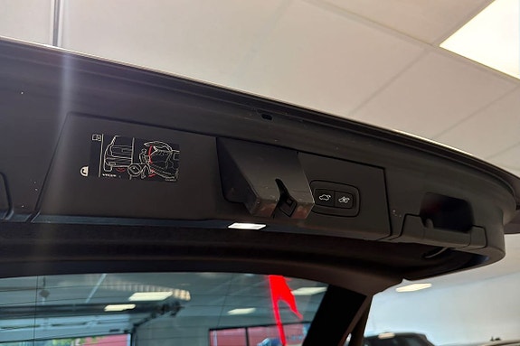 Volvo V90 23 of 26