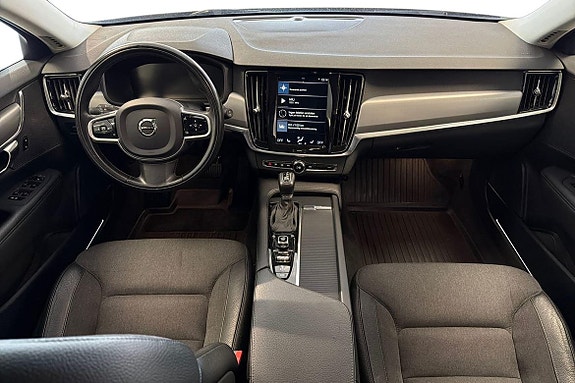 Volvo V90 10 of 26