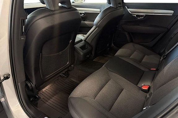 Volvo V90 13 of 26
