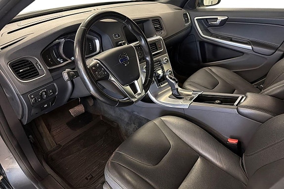 Volvo V60 14 of 27