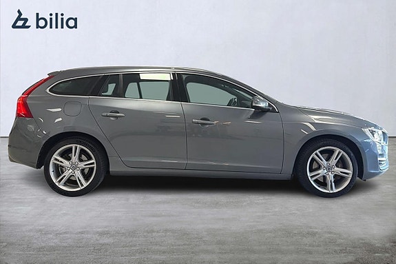 Volvo V60 18 of 27
