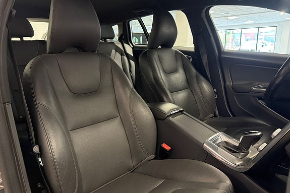 Volvo V60 25 of 27