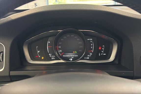 Volvo V60 16 of 27