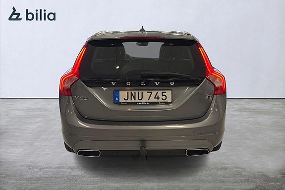 Volvo V60 5 of 27