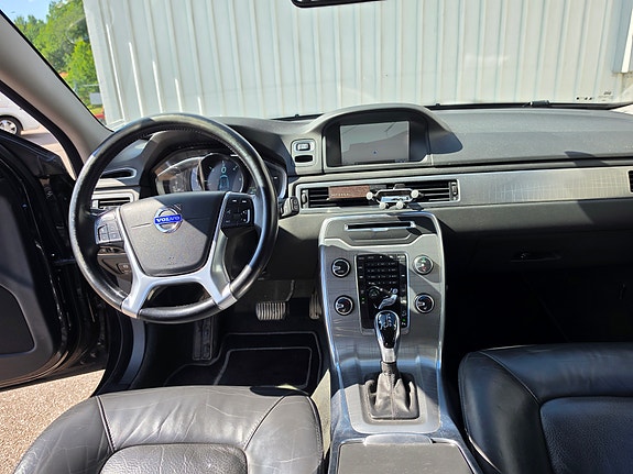 Volvo XC70 9 of 11