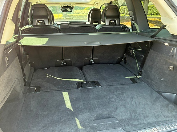 Volvo XC90 5 of 5