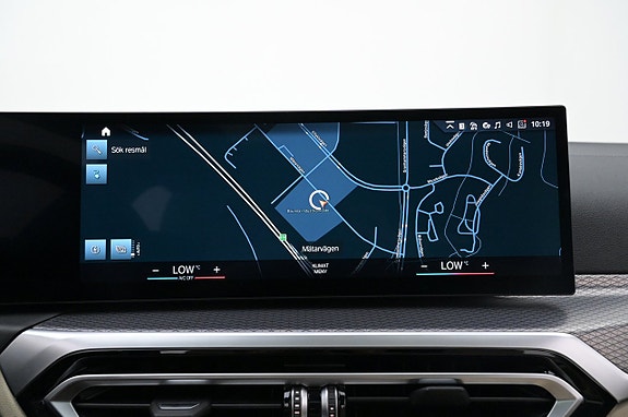 BMW i4 12 of 27