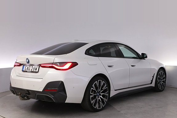 BMW i4 5 of 27