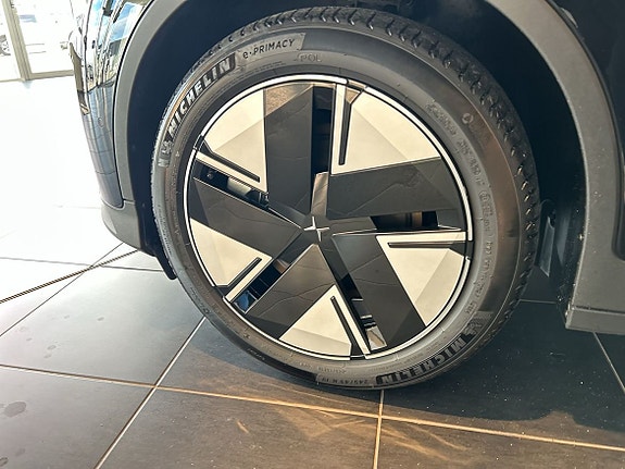 Polestar 2 10 of 11