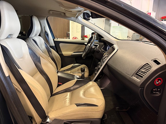 Volvo XC60 20 of 24