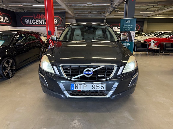 Volvo XC60 2 of 24