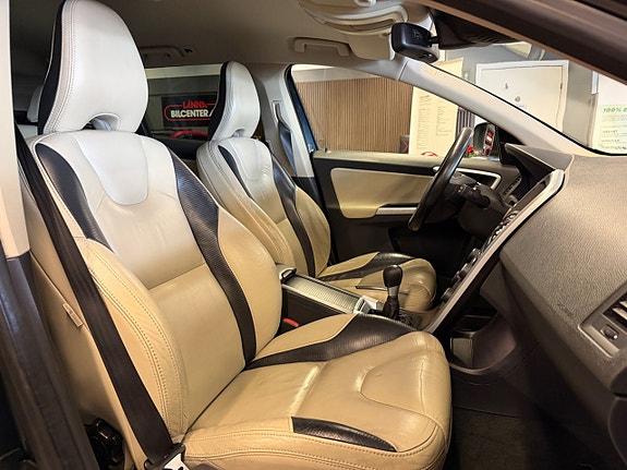 Volvo XC60 21 of 24