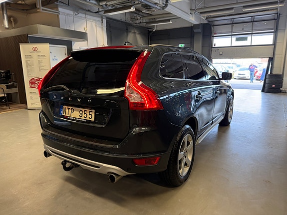 Volvo XC60 4 of 24