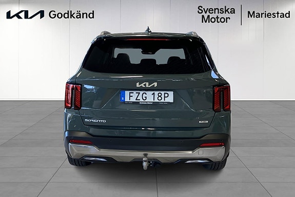 Kia Sorento 5 of 22