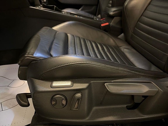 Volkswagen Passat 22 of 23