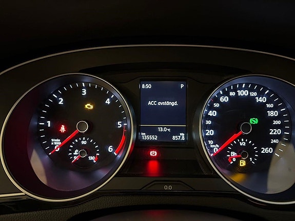 Volkswagen Passat 15 of 23