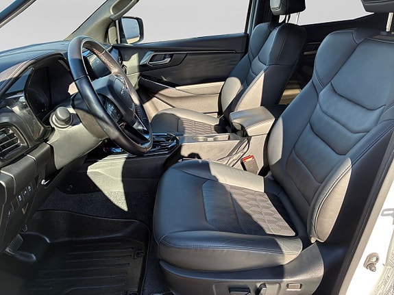 Isuzu D-max 9 of 16