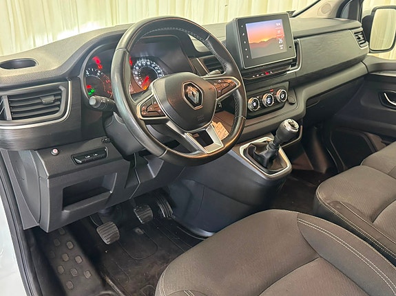 Renault Trafic 7 of 24
