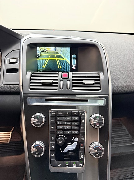 Volvo XC60 13 of 13
