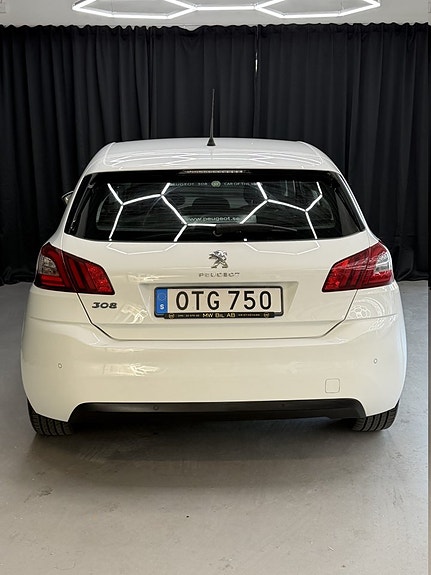 Peugeot 308 10 of 14