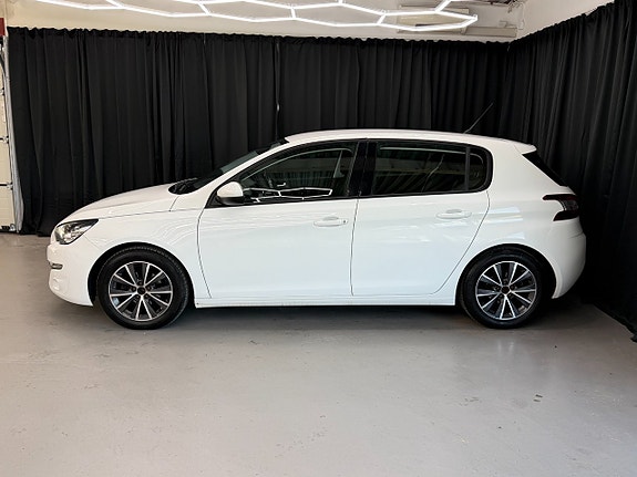 Peugeot 308 12 of 14
