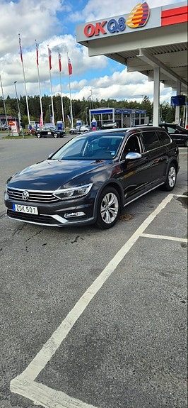 Volkswagen Passat Alltrack 6 of 10