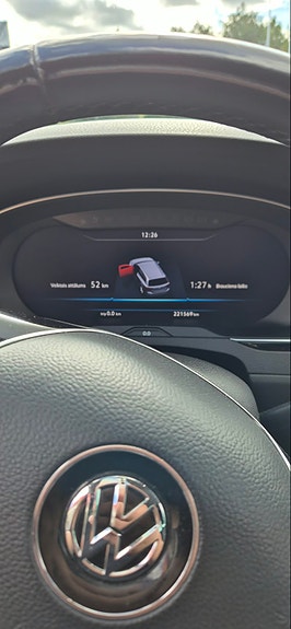 Volkswagen Passat Alltrack 8 of 10