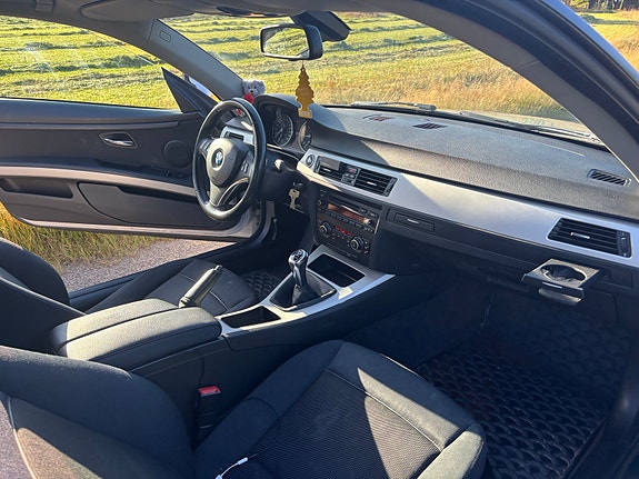 BMW 320d 6 of 7