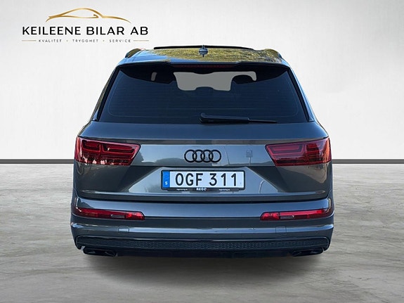 Audi Q7 6 of 30