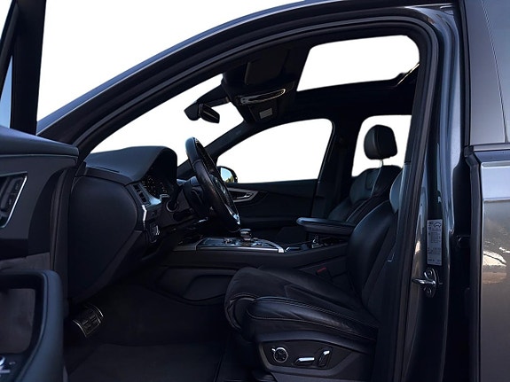 Audi Q7 15 of 30