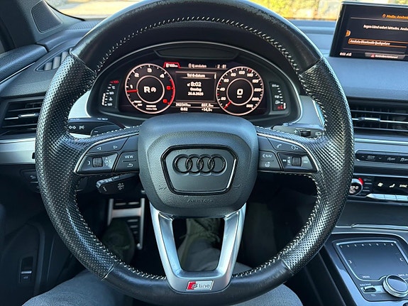 Audi Q7 30 of 30