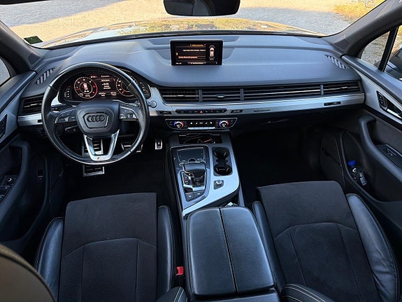 Audi Q7 17 of 30