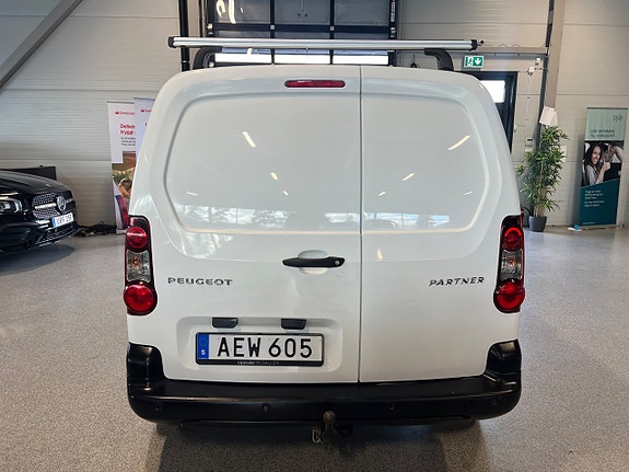 Peugeot Partner 4 of 16