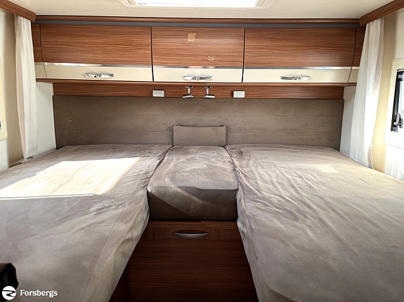 Adria Coral S670SL // Fin, hemtrevlig och bra utrustad för nya äventyr! 20 of 21