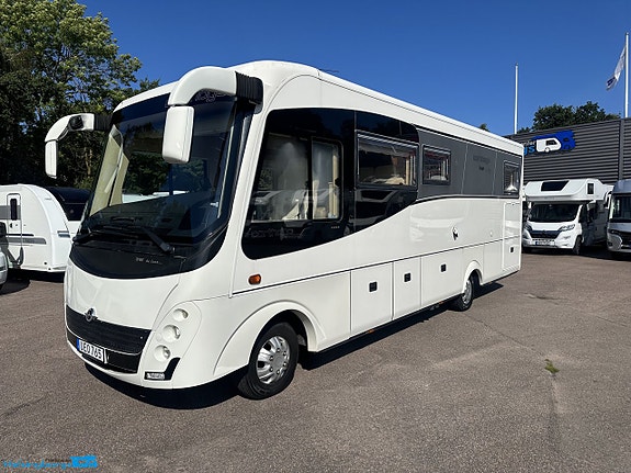 Carthago campervan LINER 65 LE * Hydrauliska stödben * Solceller * WebastoAC
