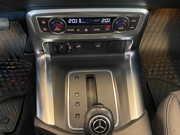 Mercedes-Benz X350 d 10 of 20