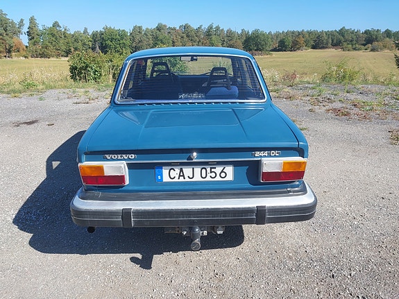 Volvo 244 3 of 14