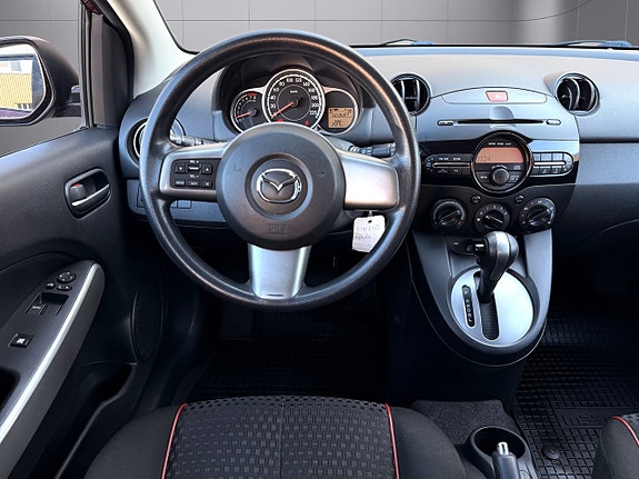 Mazda 2 10 of 16