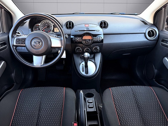 Mazda 2 9 of 16