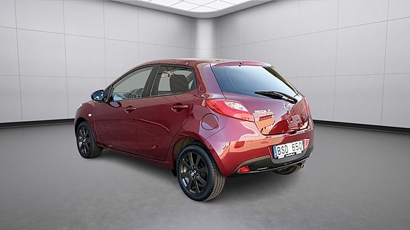 Mazda 2 7 of 16