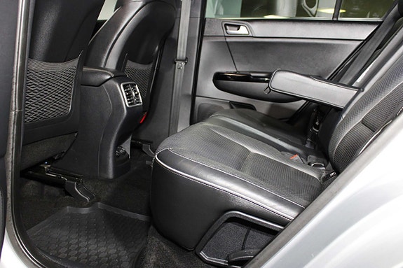 Kia Sportage 13 of 27