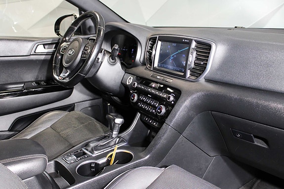 Kia Sportage 16 of 27