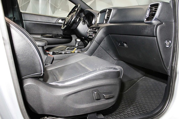 Kia Sportage 12 of 27