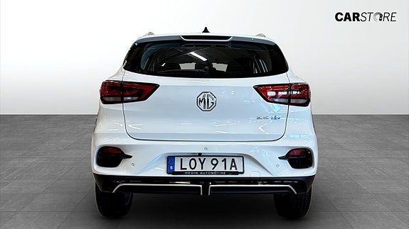 MG ZS 7 of 18