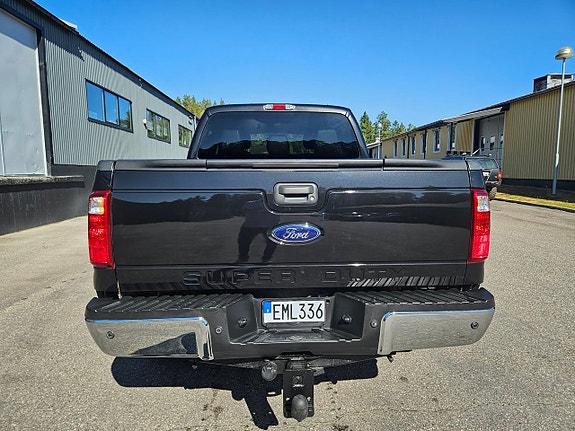 Ford F-250 6 of 11
