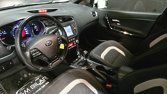 Kia Ceed 9 of 30