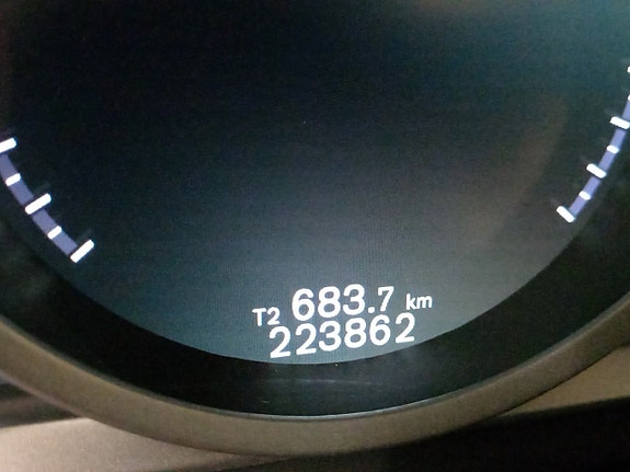 Volvo XC70 12 of 16